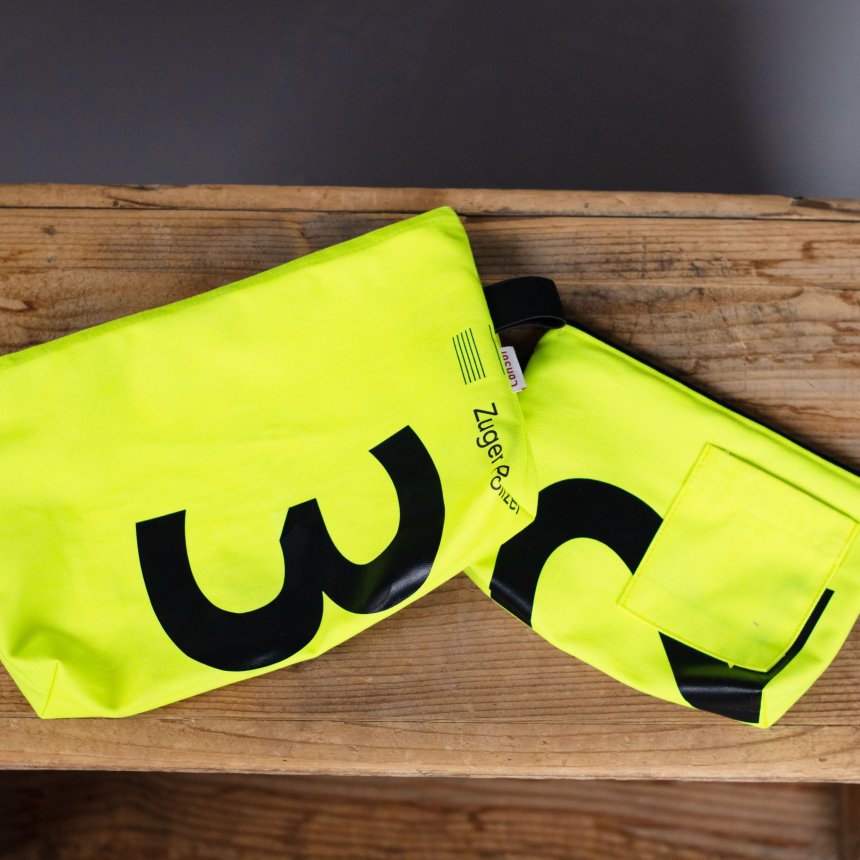 Zuger Polizei im ConSol WebShop • Consol